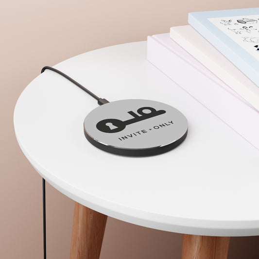 Invite Only - Wireless Charger (white)